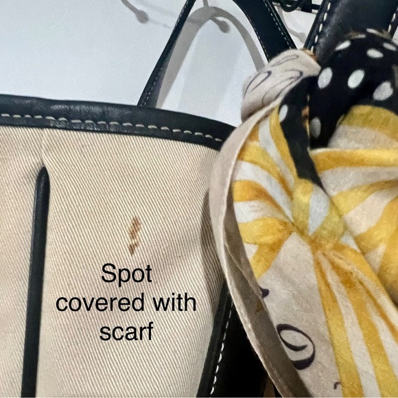 Coach cream canvas tote with navy leather trim.  VGUC - Picture 6 of 8